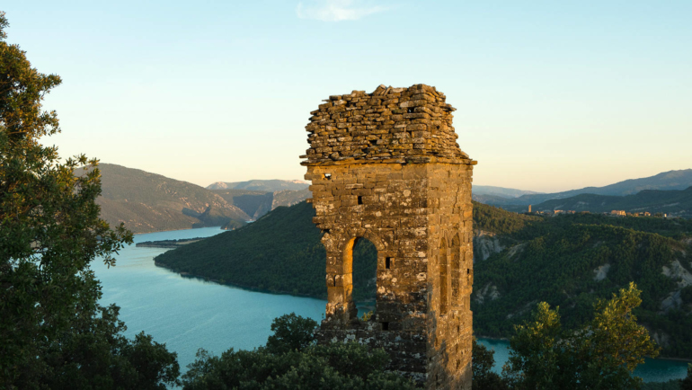 La torre de Cotón, Morillo de Tou